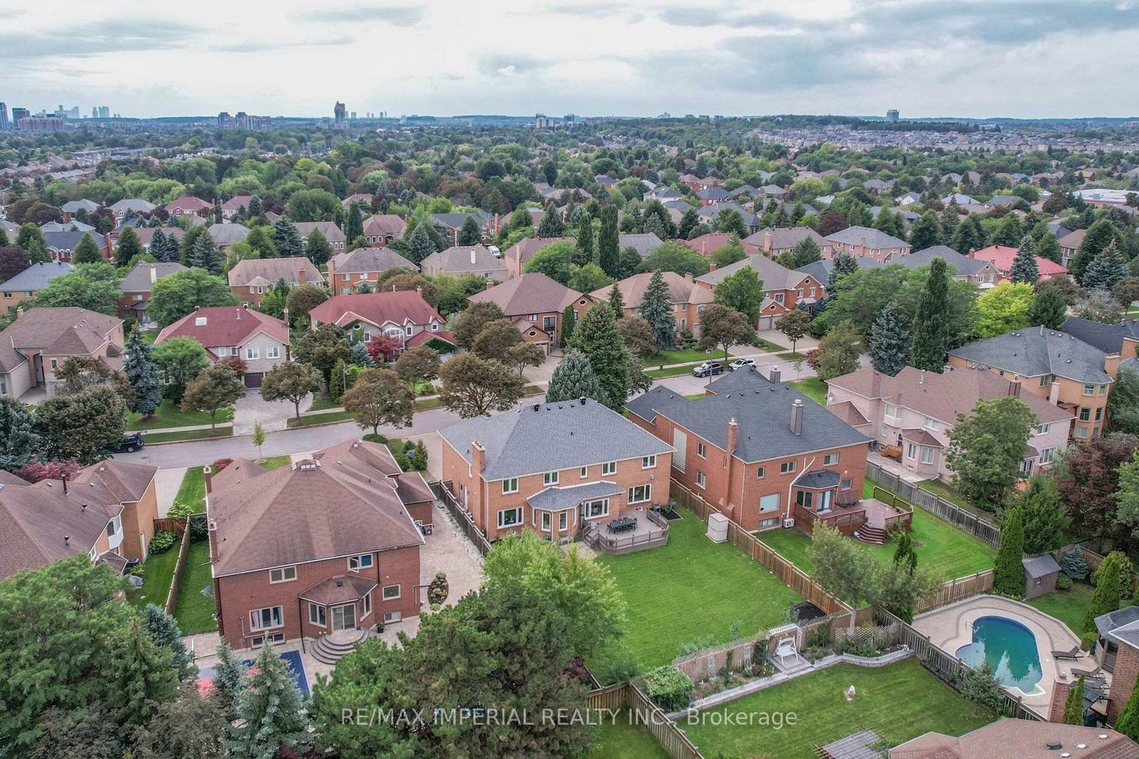 9 Elderwood Drive • Richmond Hill, ON photo 49