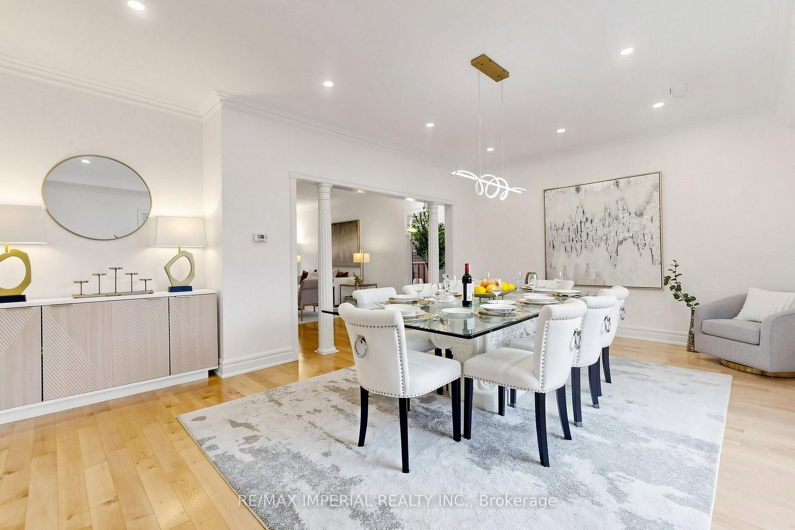 9 Elderwood Drive • Richmond Hill, ON photo 8