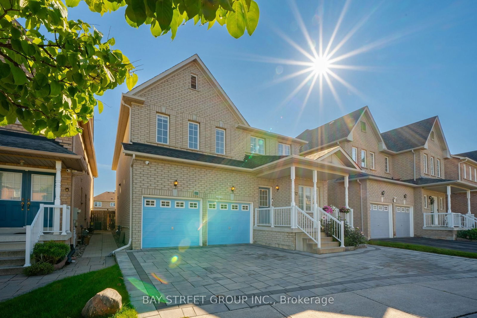37 Rembrandt Drive • Markham, ON photo 2