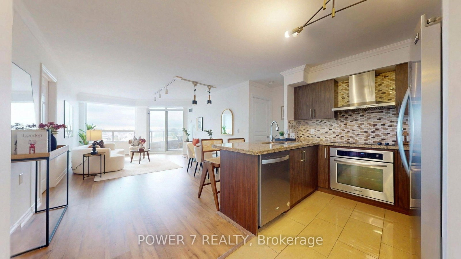 9015 Leslie Street • #LPH18 • Richmond Hill, ON photo 12