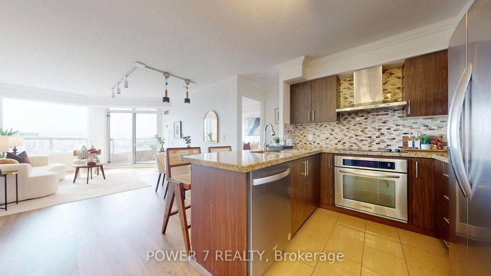 9015 Leslie Street • #LPH18 • Richmond Hill, ON photo 16