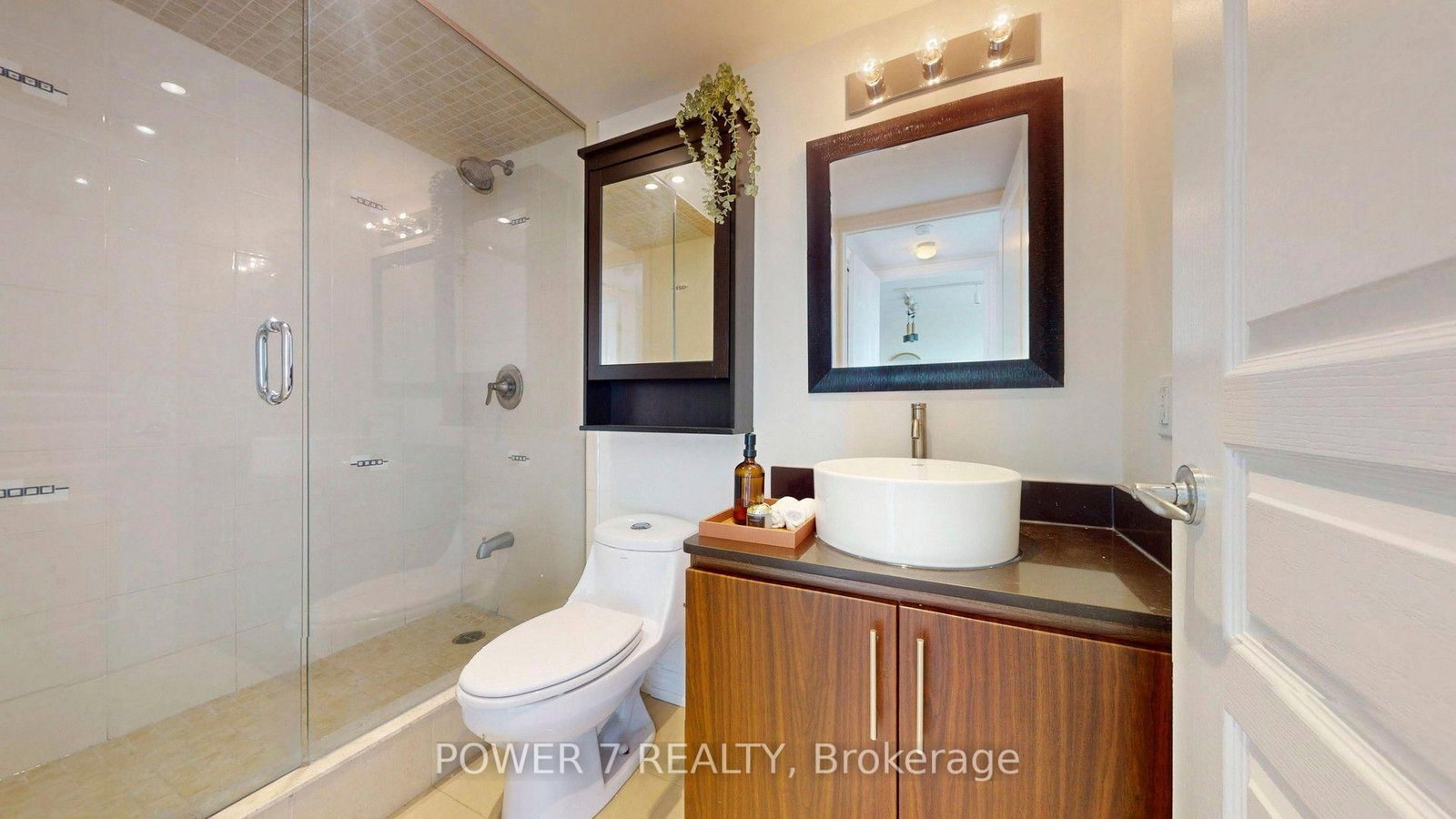 9015 Leslie Street • #LPH18 • Richmond Hill, ON photo 29