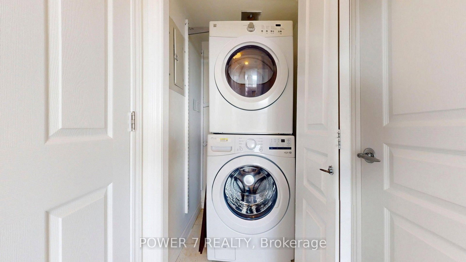 9015 Leslie Street • #LPH18 • Richmond Hill, ON photo 30