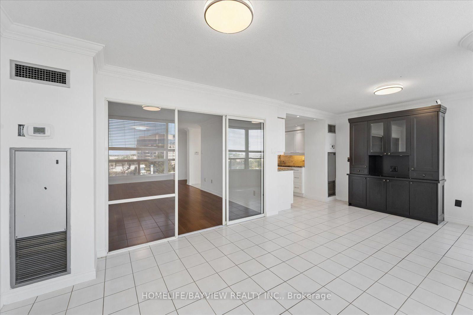 7 Townsgate Drive • #515 • Vaughan, ON photo 13