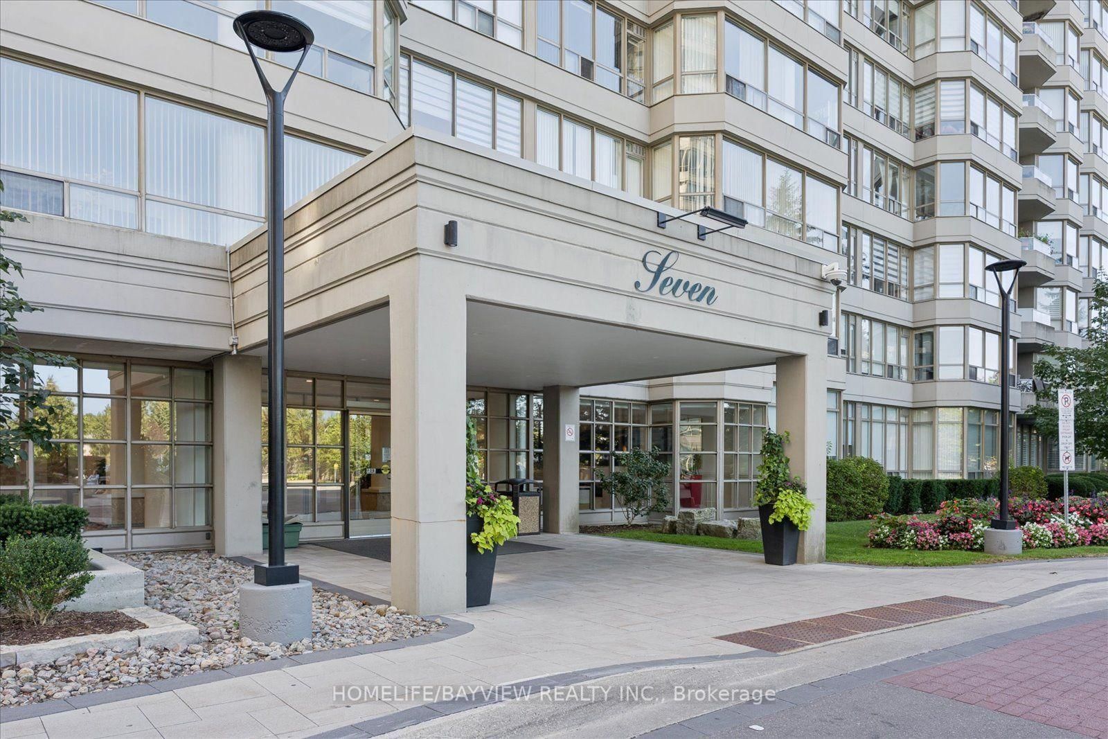 7 Townsgate Drive • #515 • Vaughan, ON photo 2