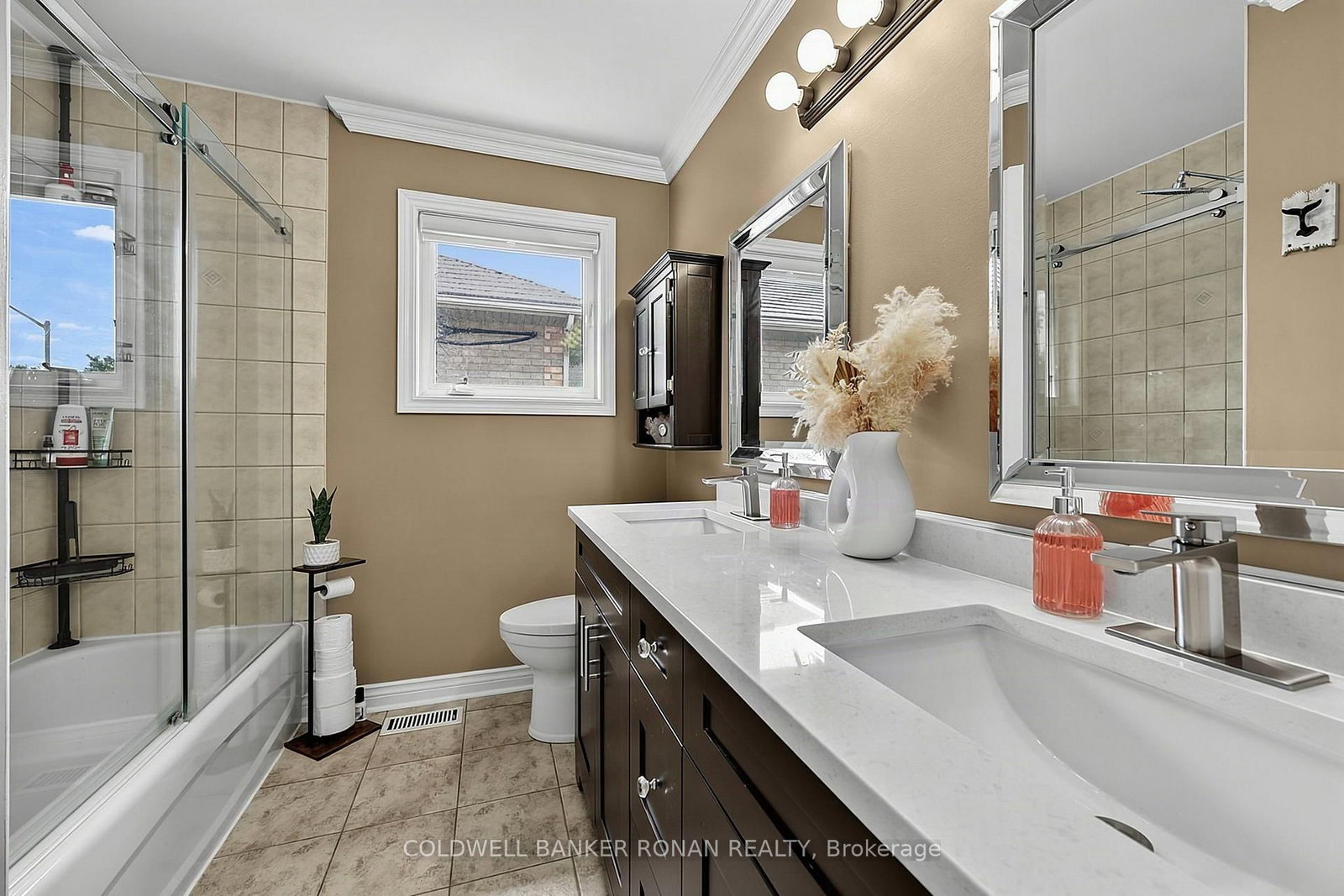 65 Burbank Circle • Adjala-Tosorontio, ON photo 16