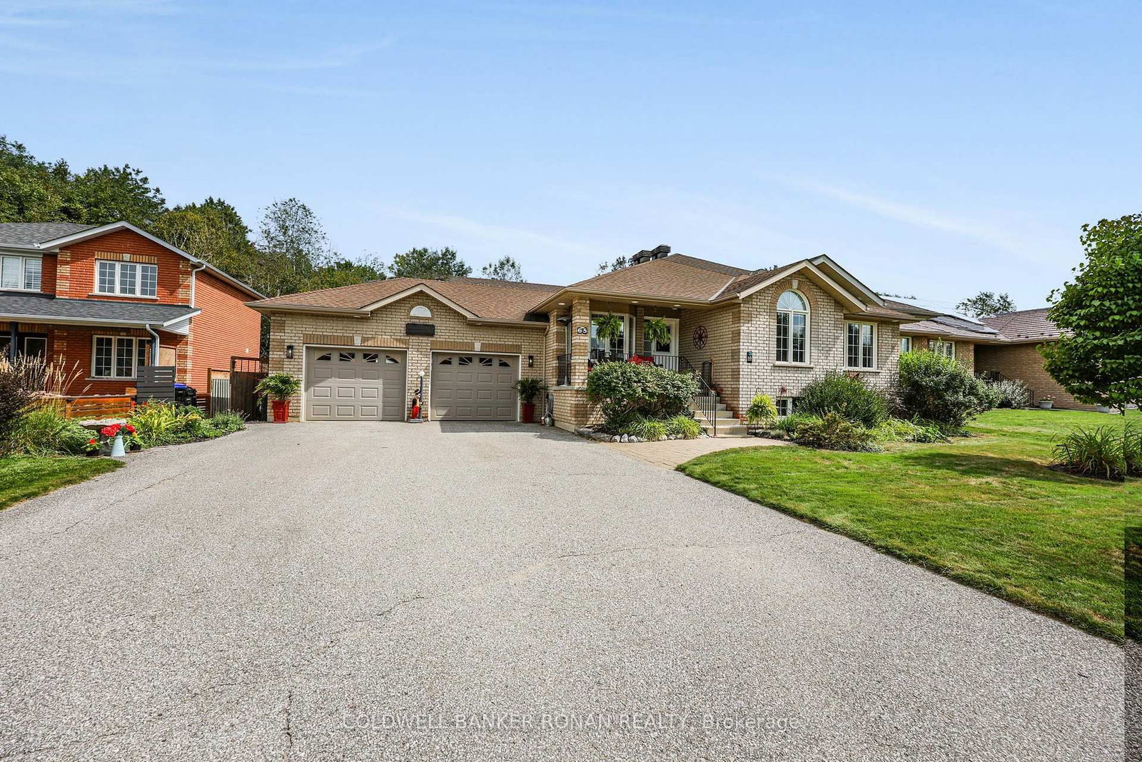 65 Burbank Circle • Adjala-Tosorontio, ON photo 2