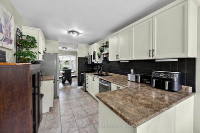 65 Burbank Circle • Adjala-Tosorontio, ON photo 6