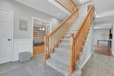 1946 Wilkinson Street • Innisfil, ON photo 4