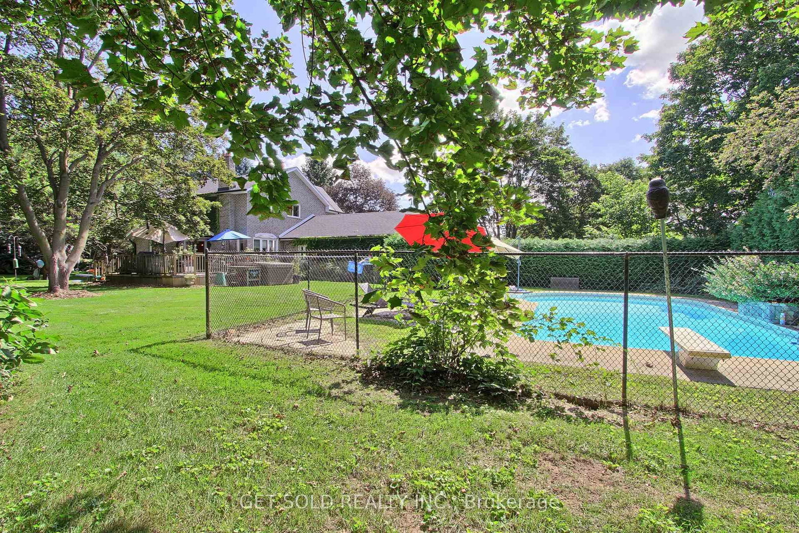 18 Whiteville Court • Whitchurch-Stouffville, ON photo 35