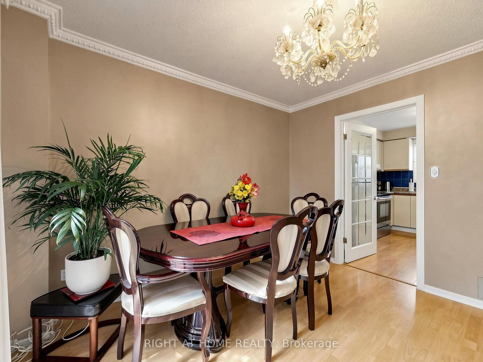 131 Castle Rock Drive • Richmond Hill, ON photo 12