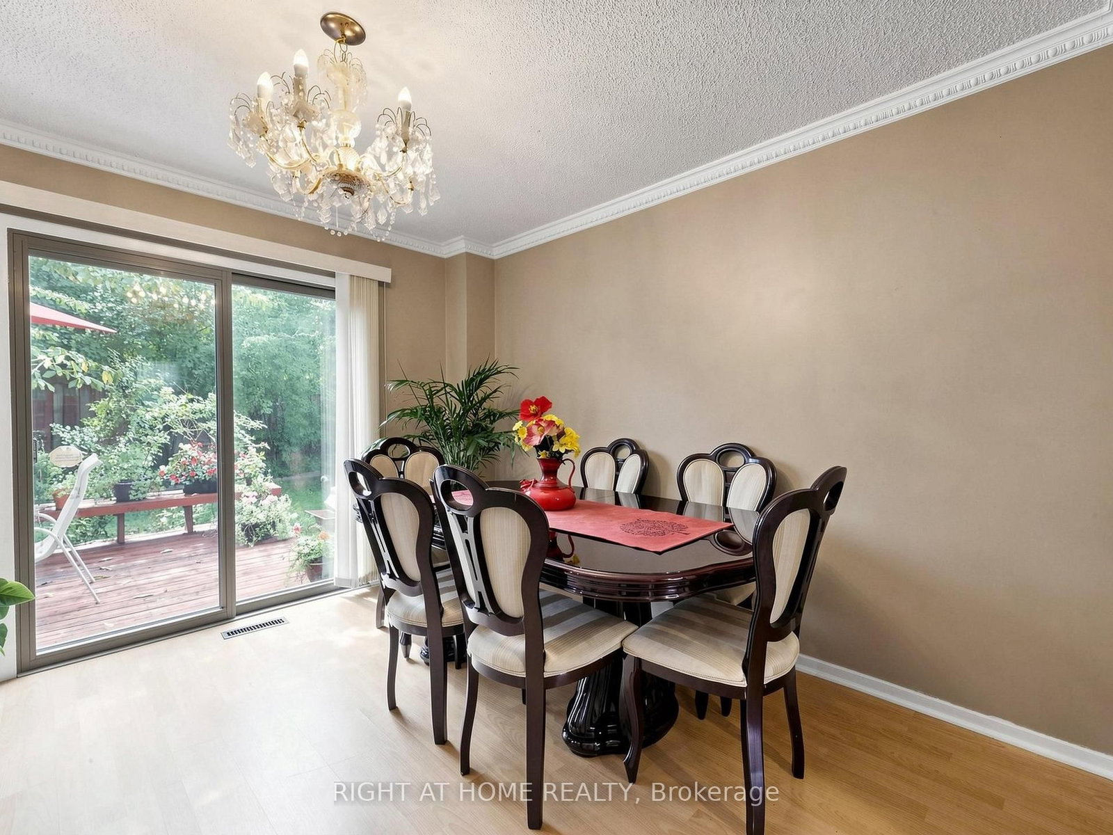 131 Castle Rock Drive • Richmond Hill, ON photo 13
