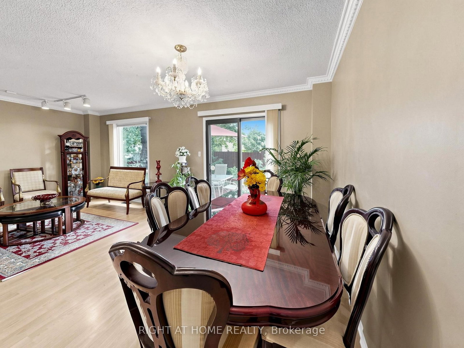131 Castle Rock Drive • Richmond Hill, ON photo 14