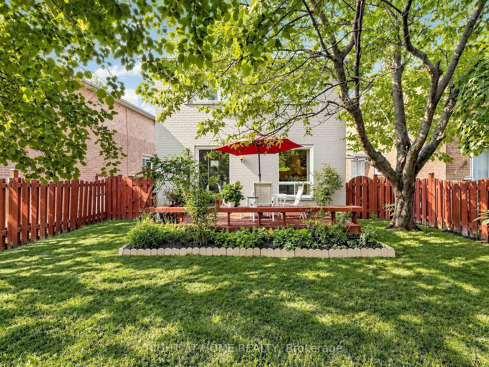 131 Castle Rock Drive • Richmond Hill, ON photo 44