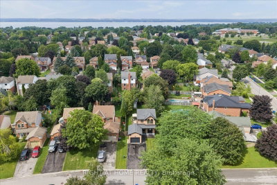 72 Natanya Boulevard • Georgina, ON photo 2