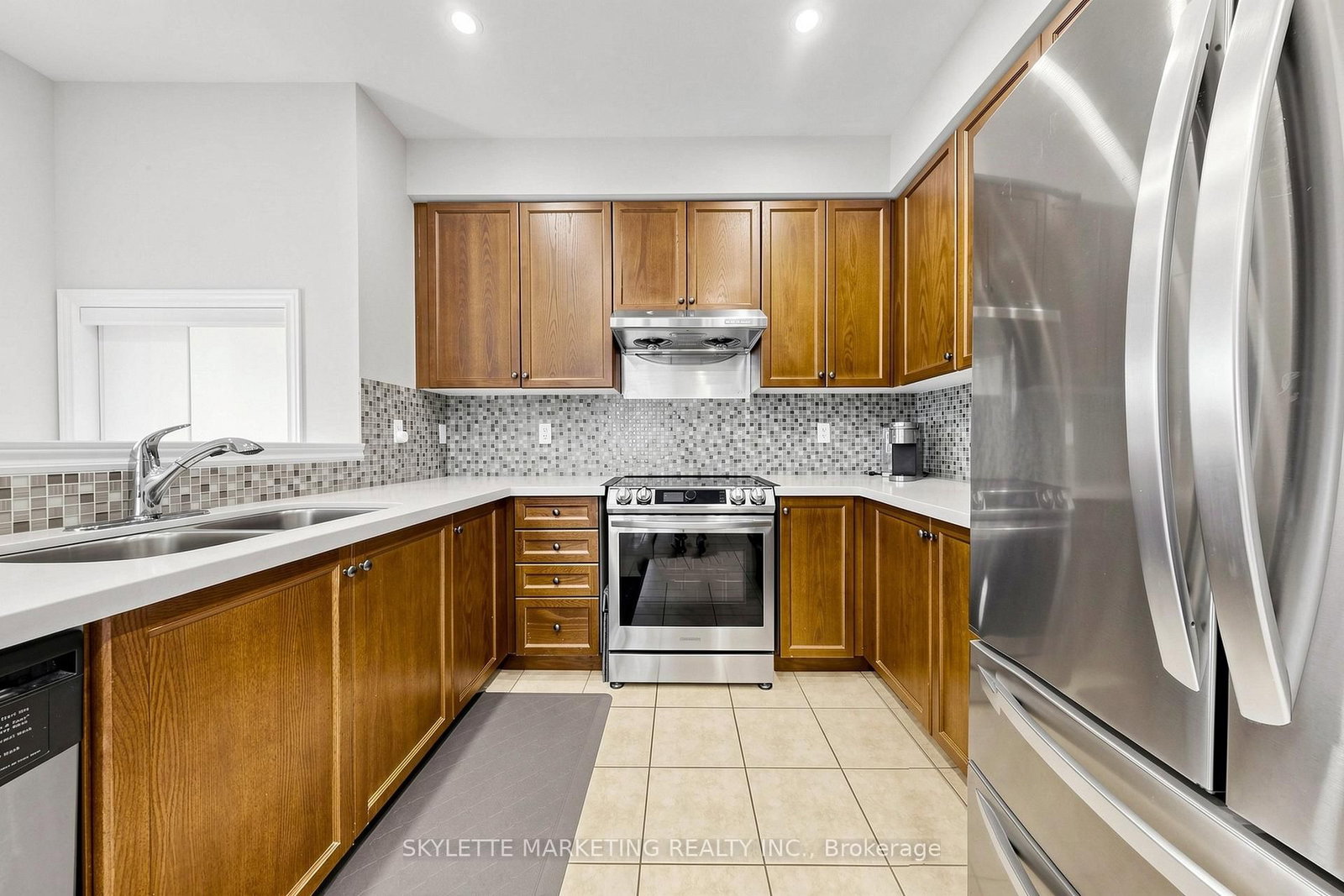 2417 Bur Oak Avenue • Markham, ON photo 13