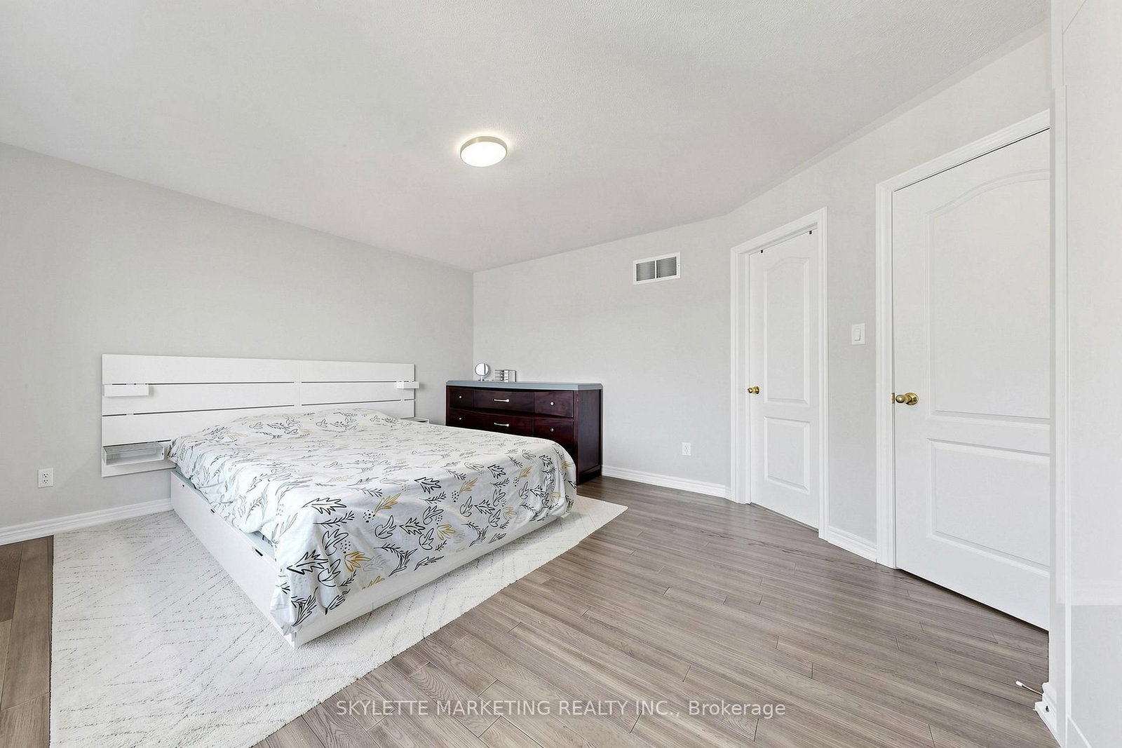 2417 Bur Oak Avenue • Markham, ON photo 21