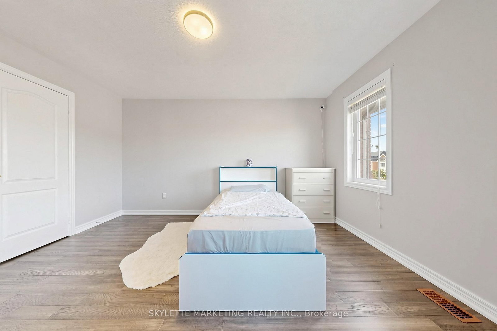 2417 Bur Oak Avenue • Markham, ON photo 24
