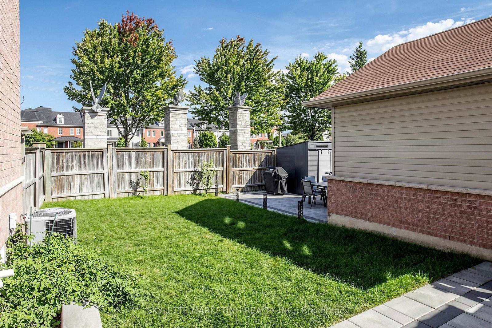 2417 Bur Oak Avenue • Markham, ON photo 38