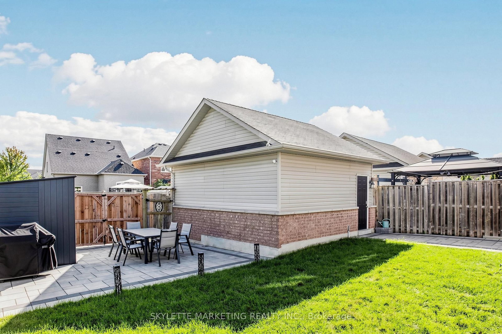 2417 Bur Oak Avenue • Markham, ON photo 39