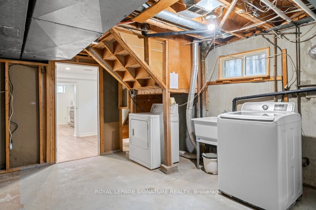 Bsmt - 12 Davidson Road, Aurora 5