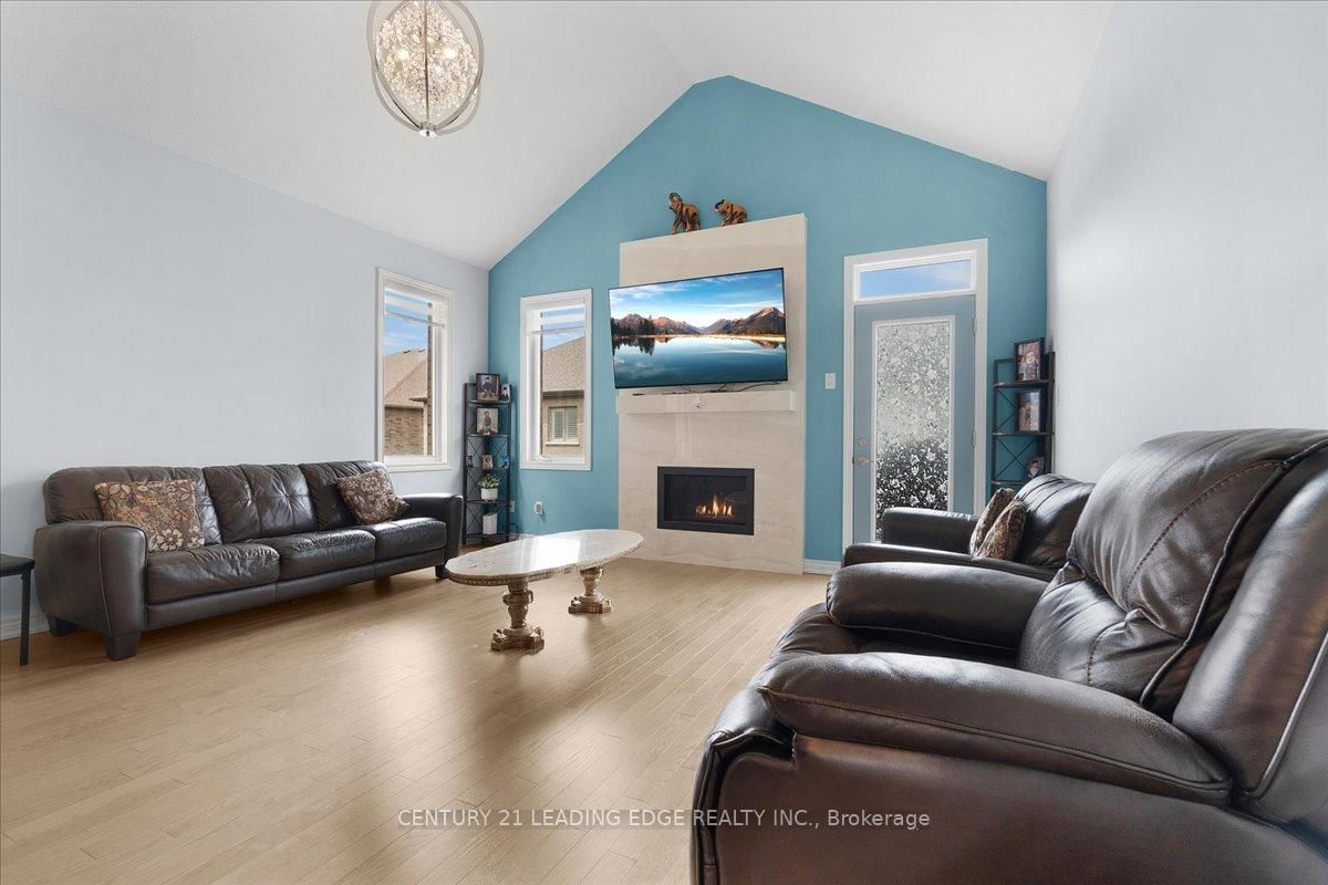 16 Faimira Avenue • Georgina, ON photo 10