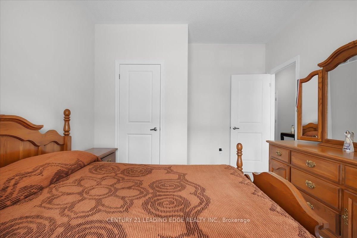16 Faimira Avenue • Georgina, ON photo 19