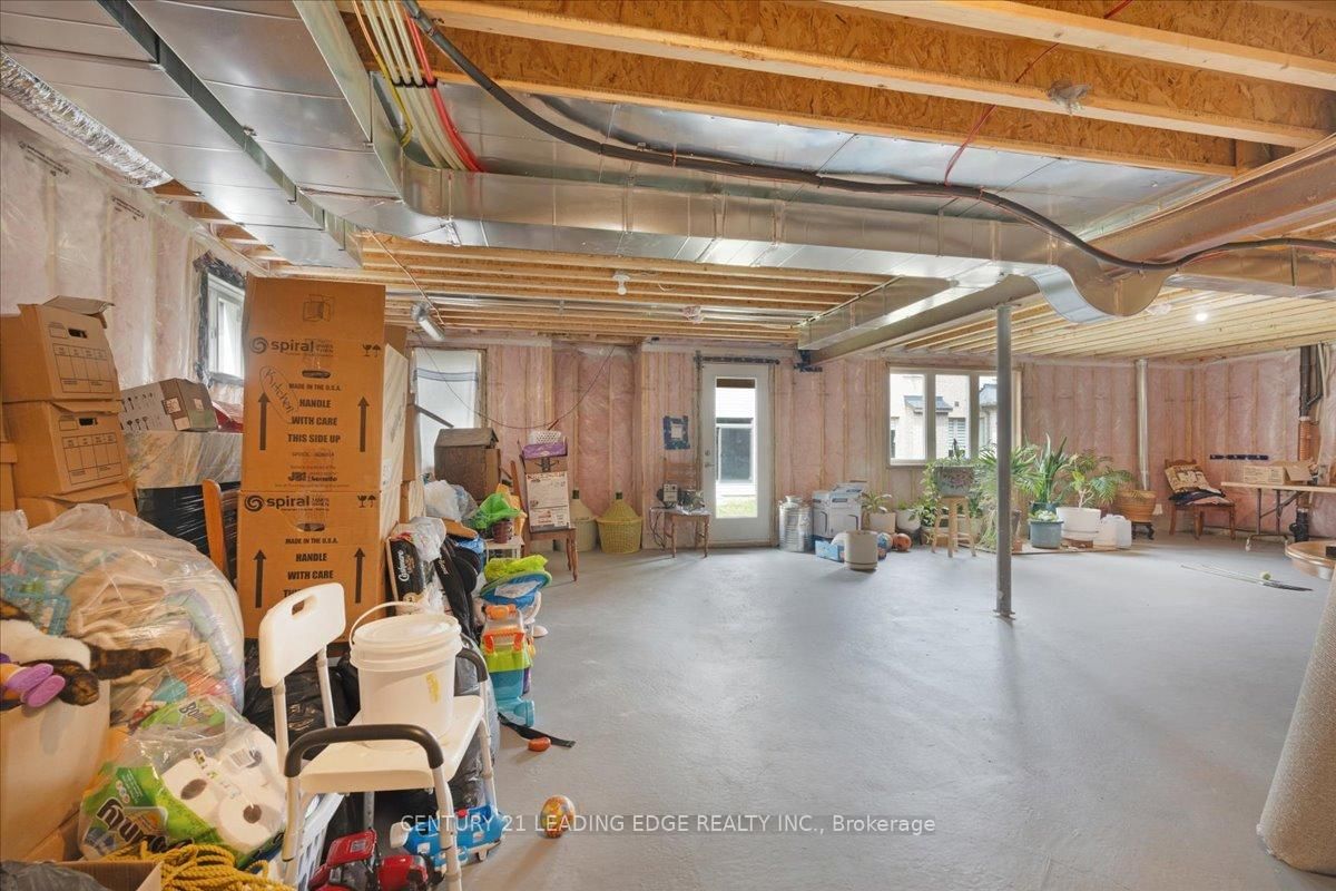 16 Faimira Avenue • Georgina, ON photo 27