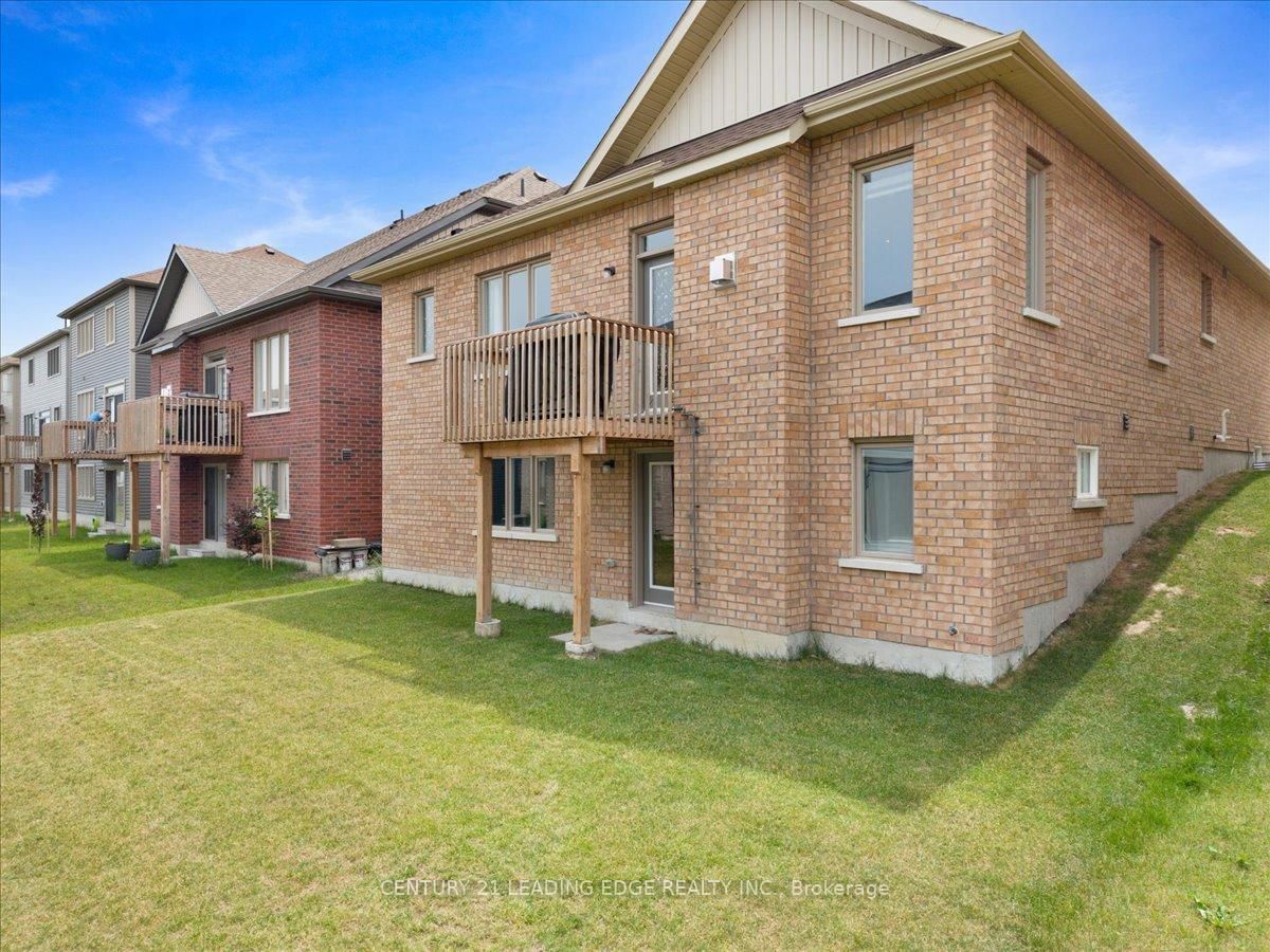 16 Faimira Avenue • Georgina, ON photo 30