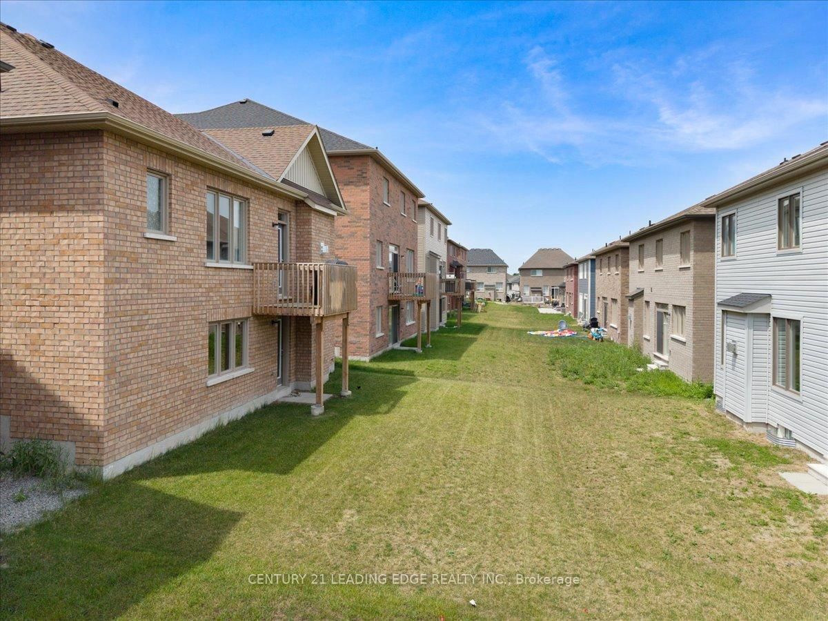 16 Faimira Avenue • Georgina, ON photo 31