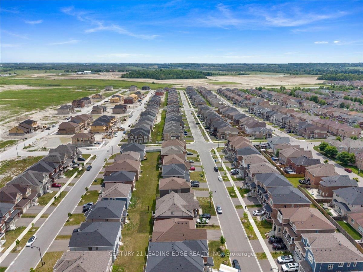 16 Faimira Avenue • Georgina, ON photo 38