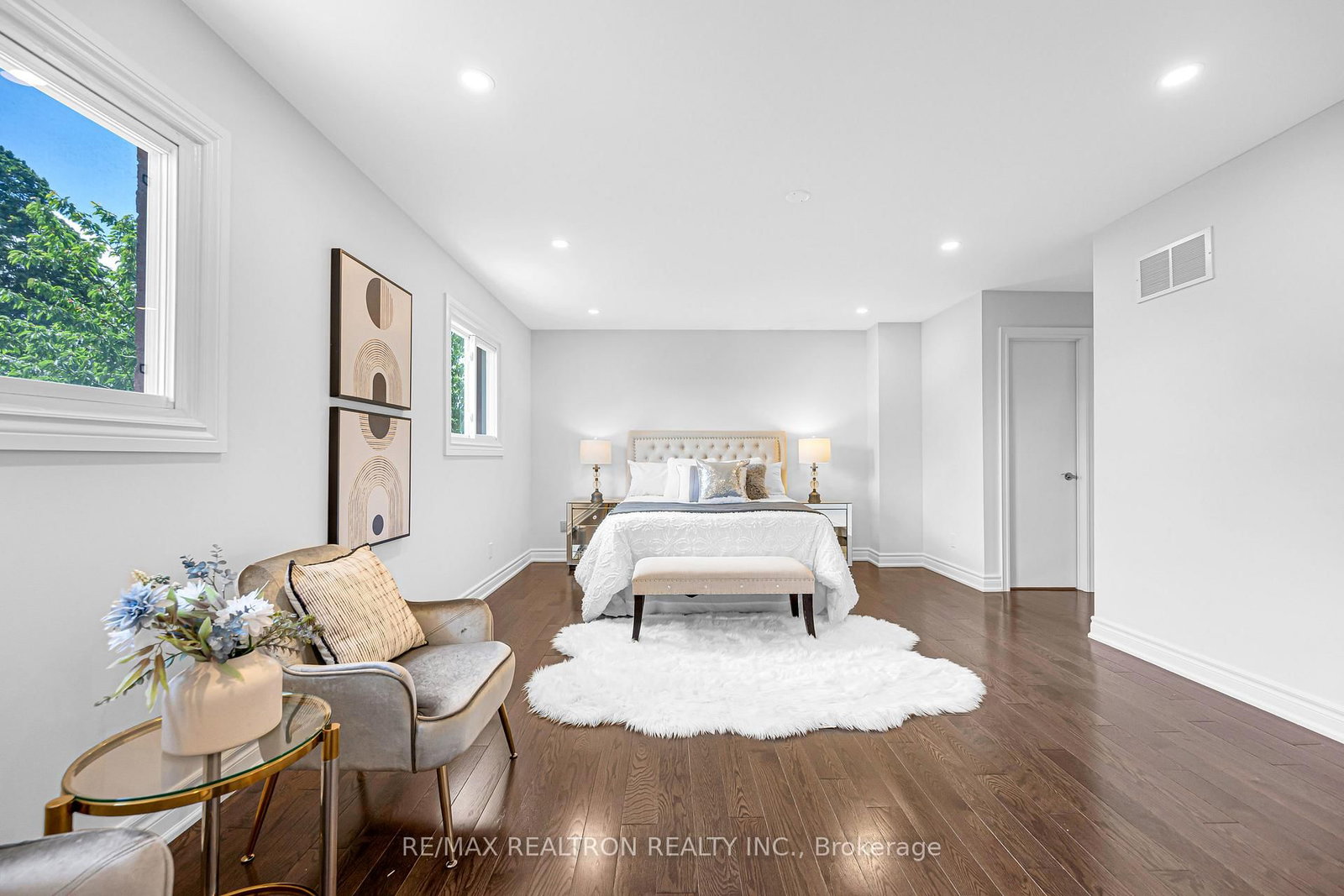 278 Bernard Avenue • Richmond Hill, ON photo 22