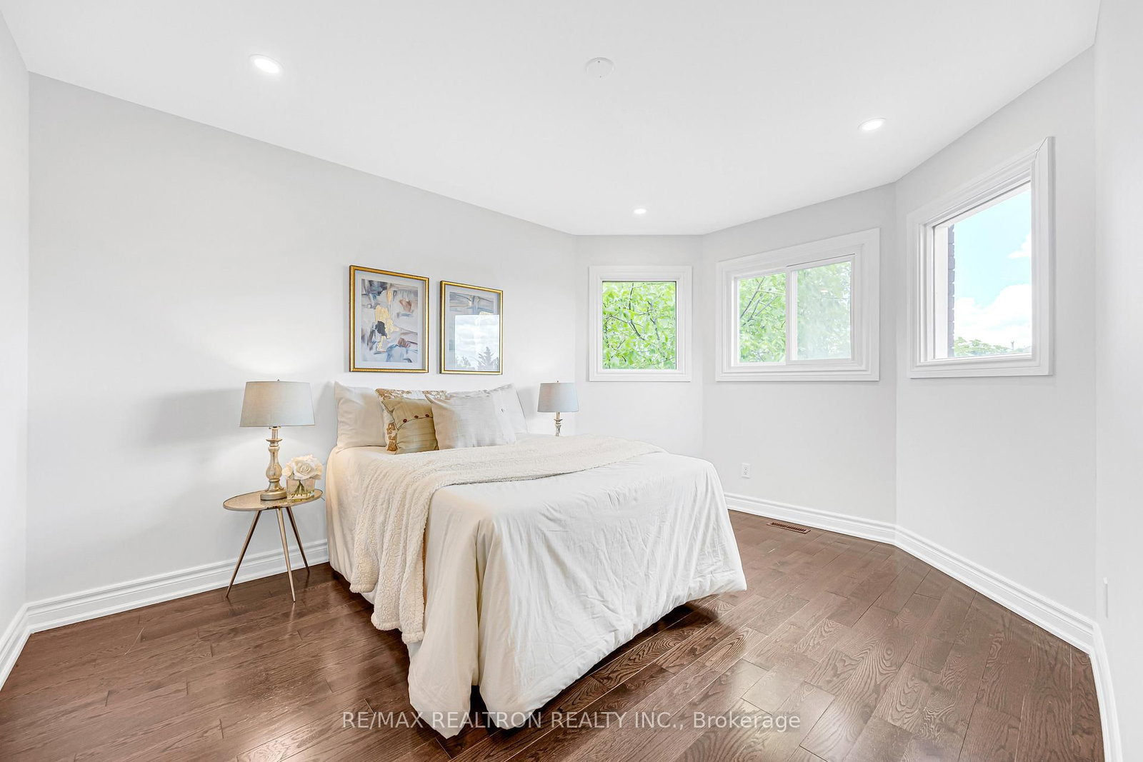 278 Bernard Avenue • Richmond Hill, ON photo 28