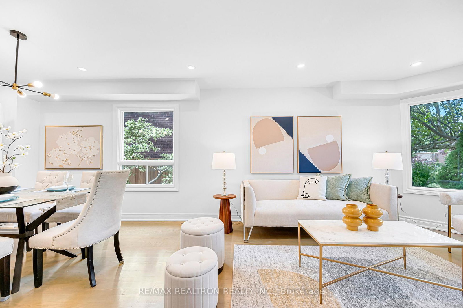 278 Bernard Avenue • Richmond Hill, ON photo 3