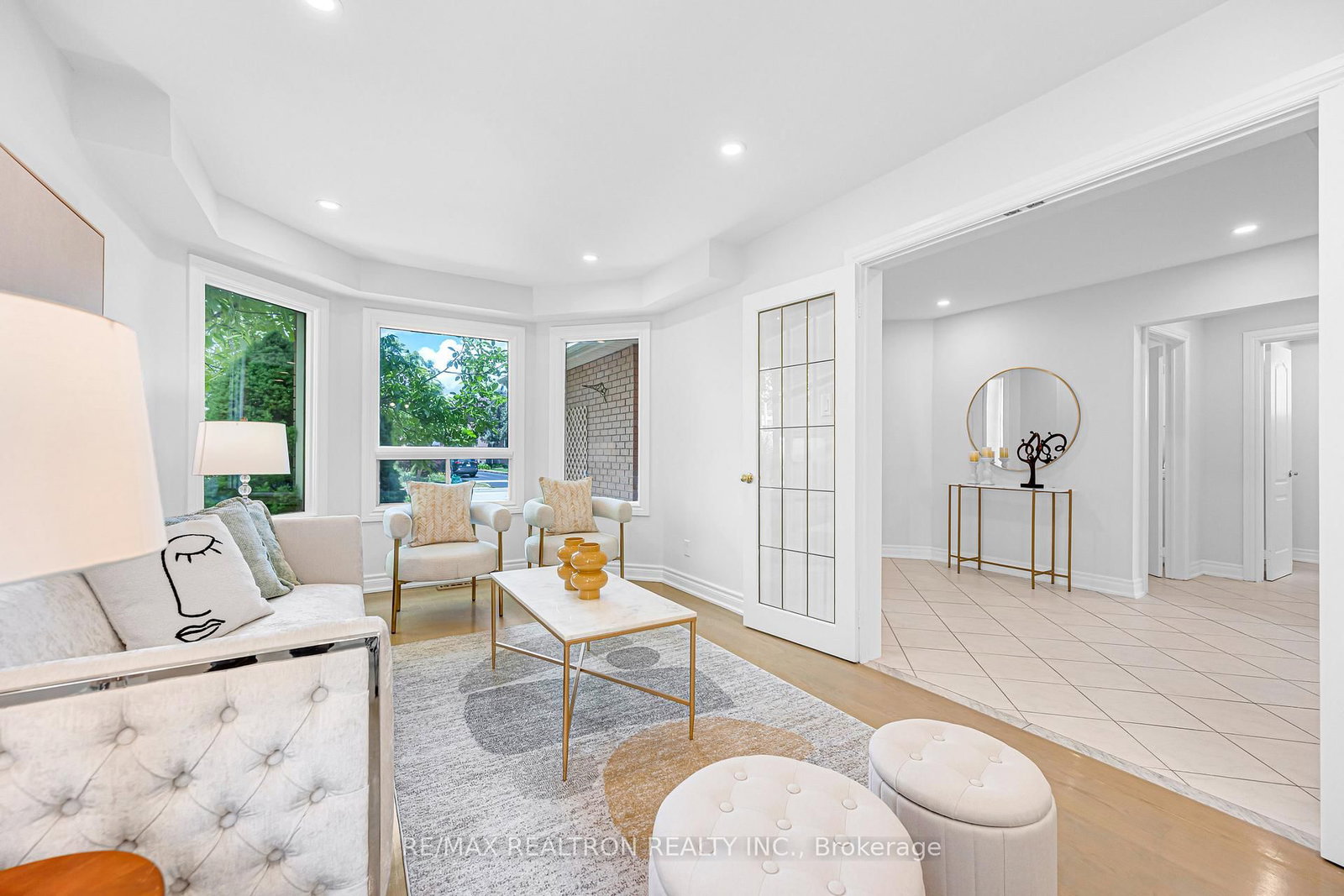 278 Bernard Avenue • Richmond Hill, ON photo 5