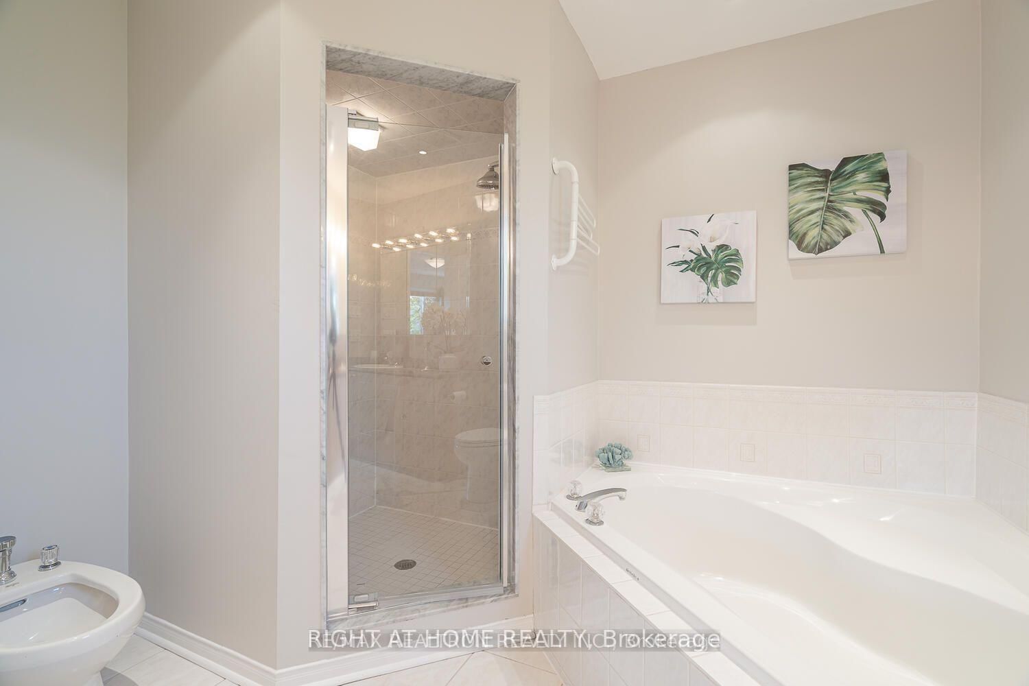 1 Ridgeway Court • Vaughan, ON photo 27