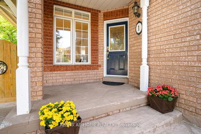 1 Ridgeway Court • Vaughan, ON photo 3