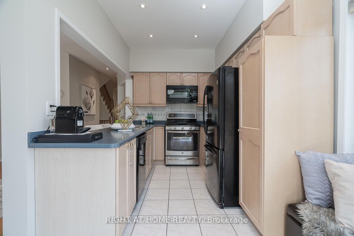 1 Ridgeway Court • Vaughan, ON photo 35