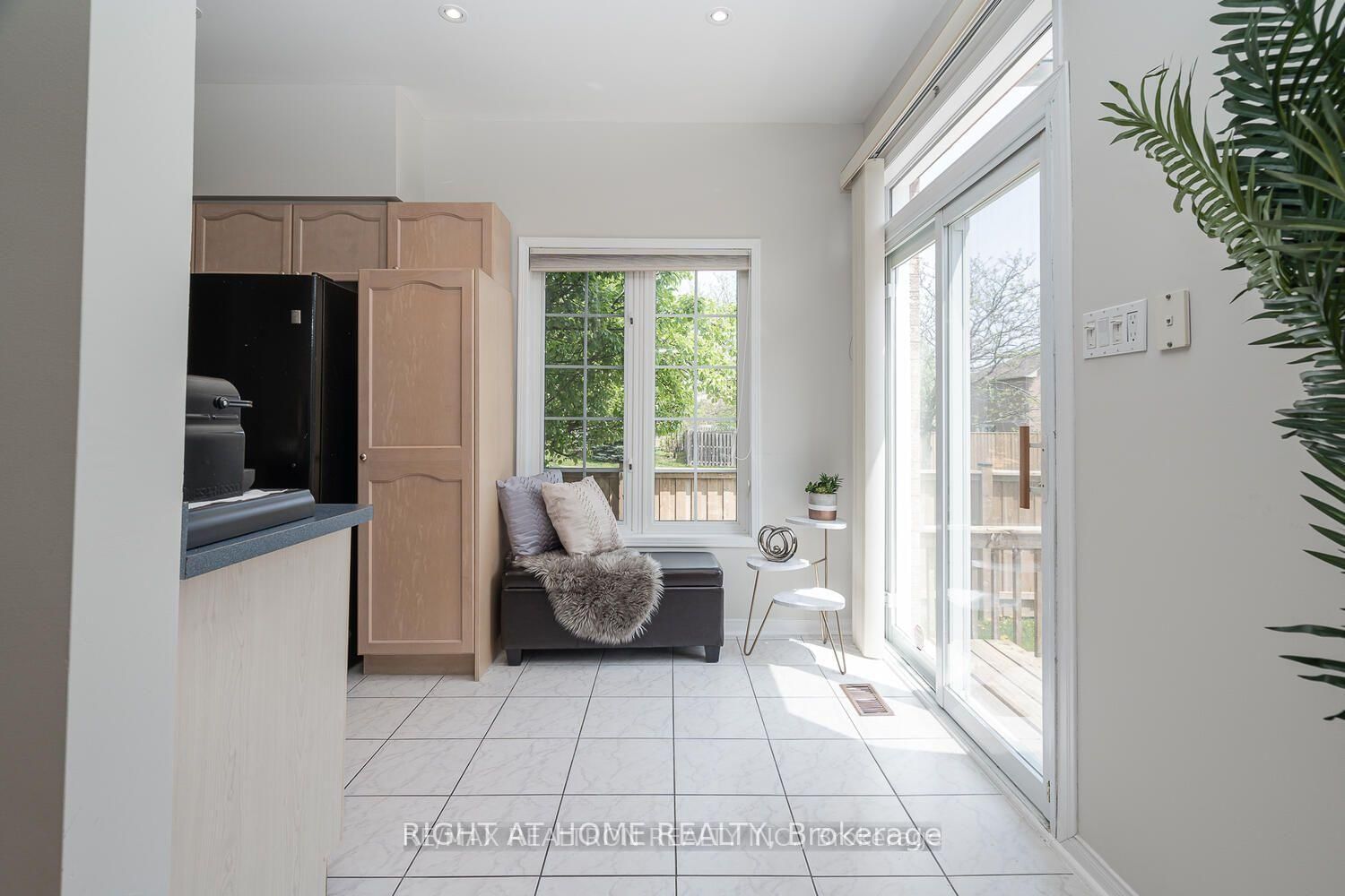 1 Ridgeway Court • Vaughan, ON photo 5