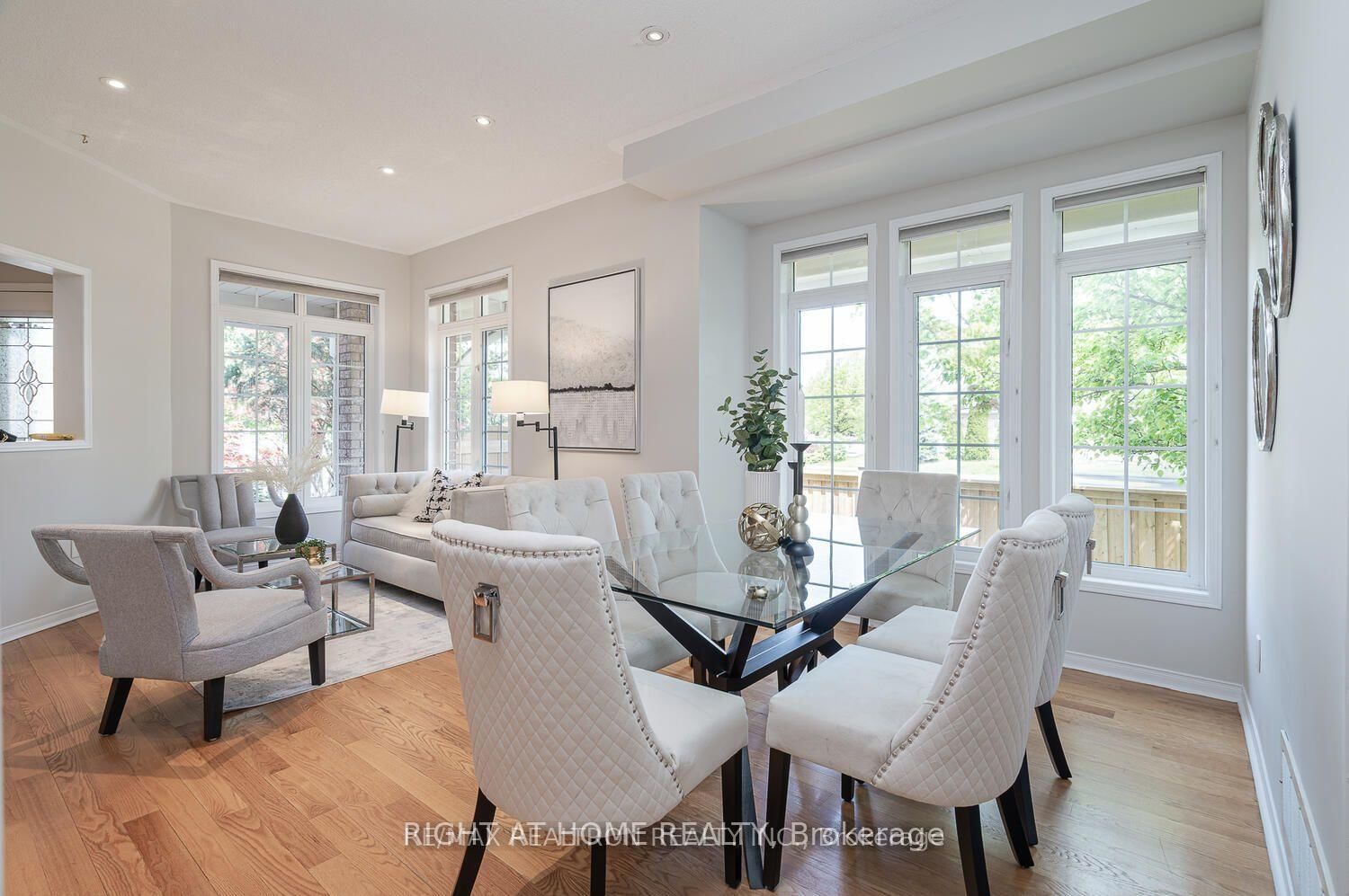 1 Ridgeway Court • Vaughan, ON photo 6