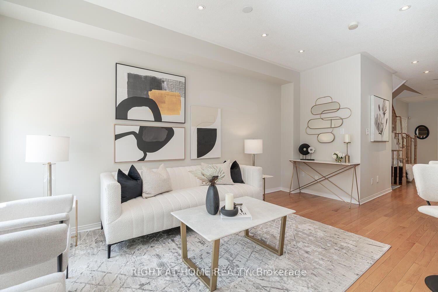 1 Ridgeway Court • Vaughan, ON photo 8