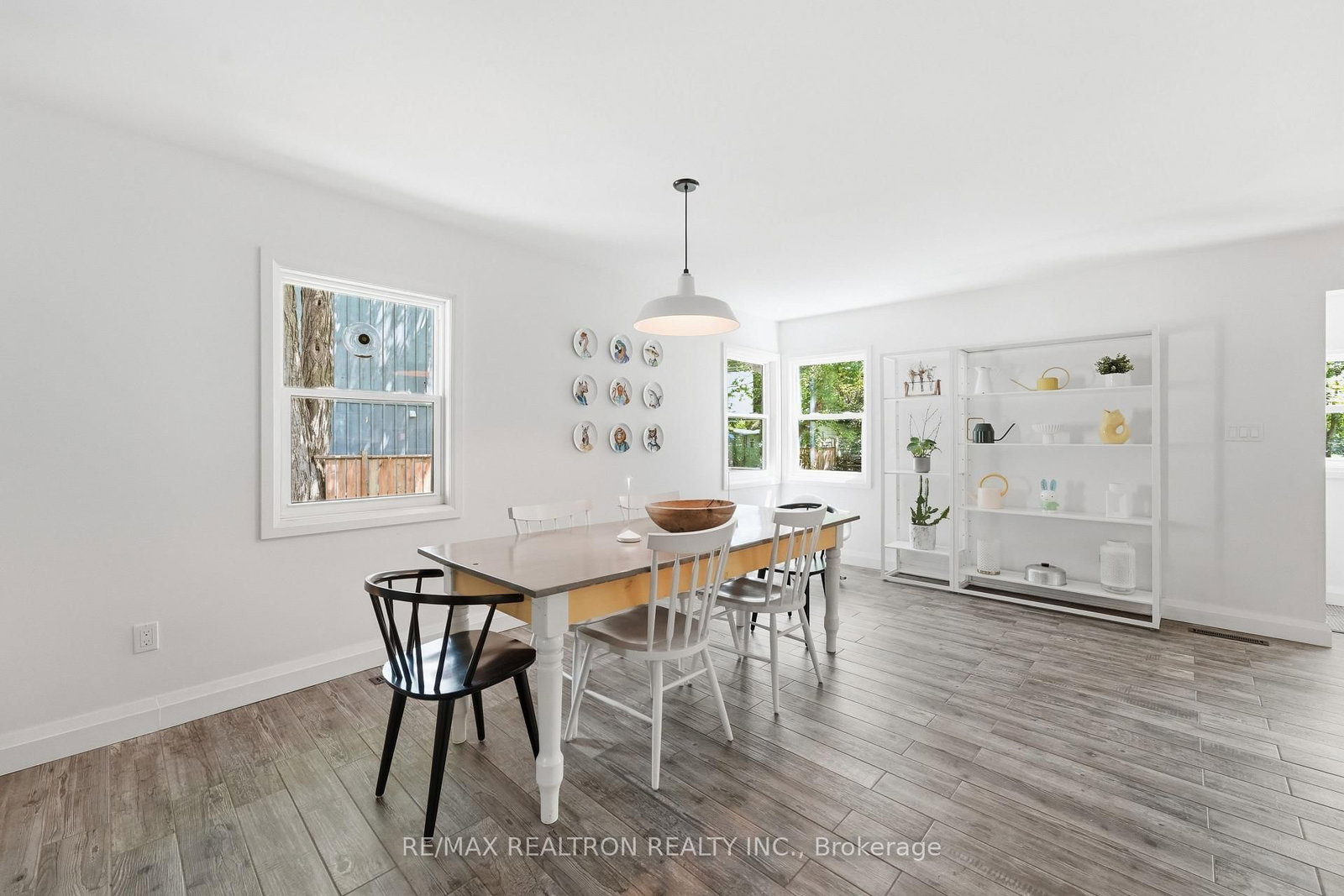 181 Church Street • Georgina, ON photo 9