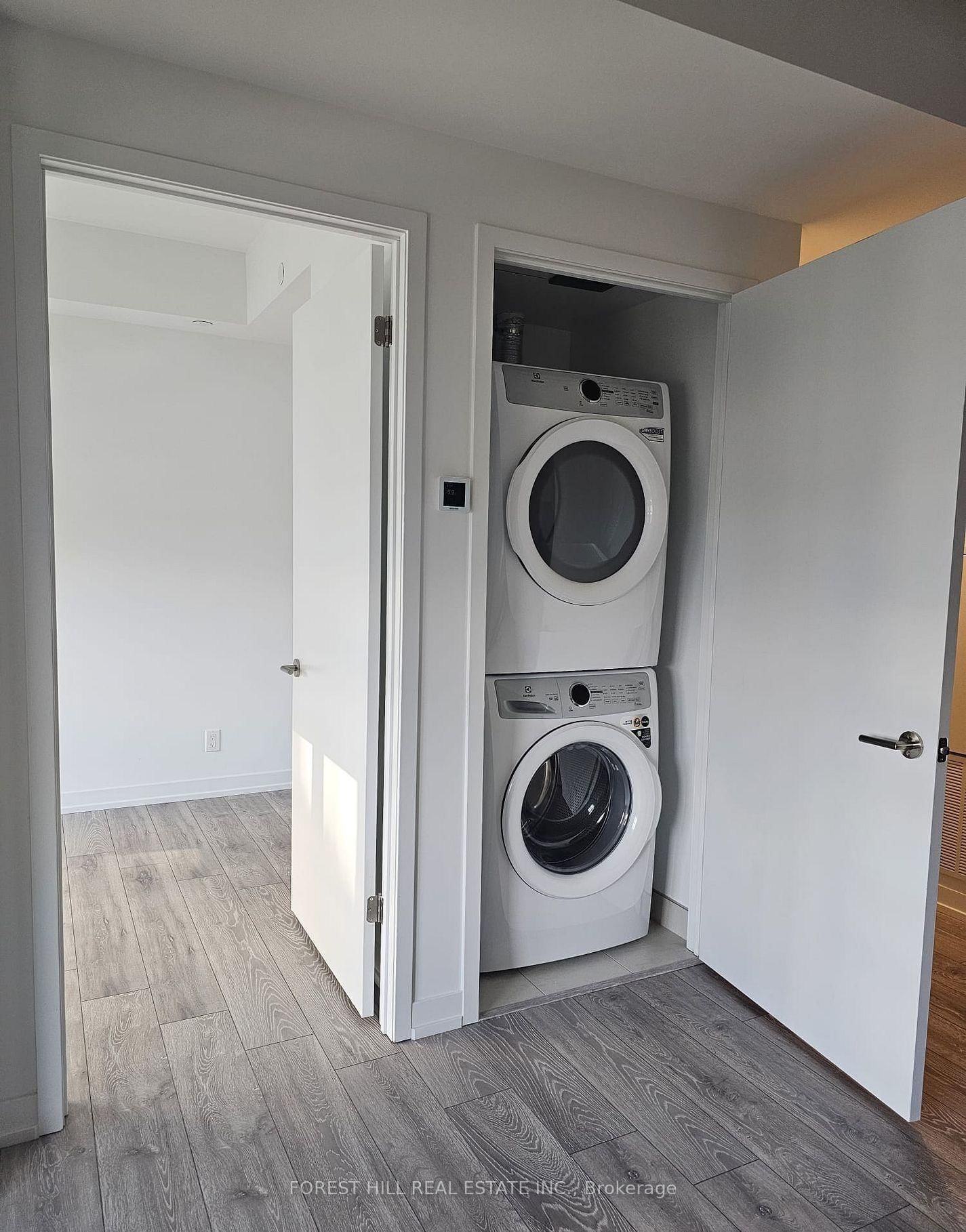 C904-8 Beverley Glen Blvd, Vaughan, view 15