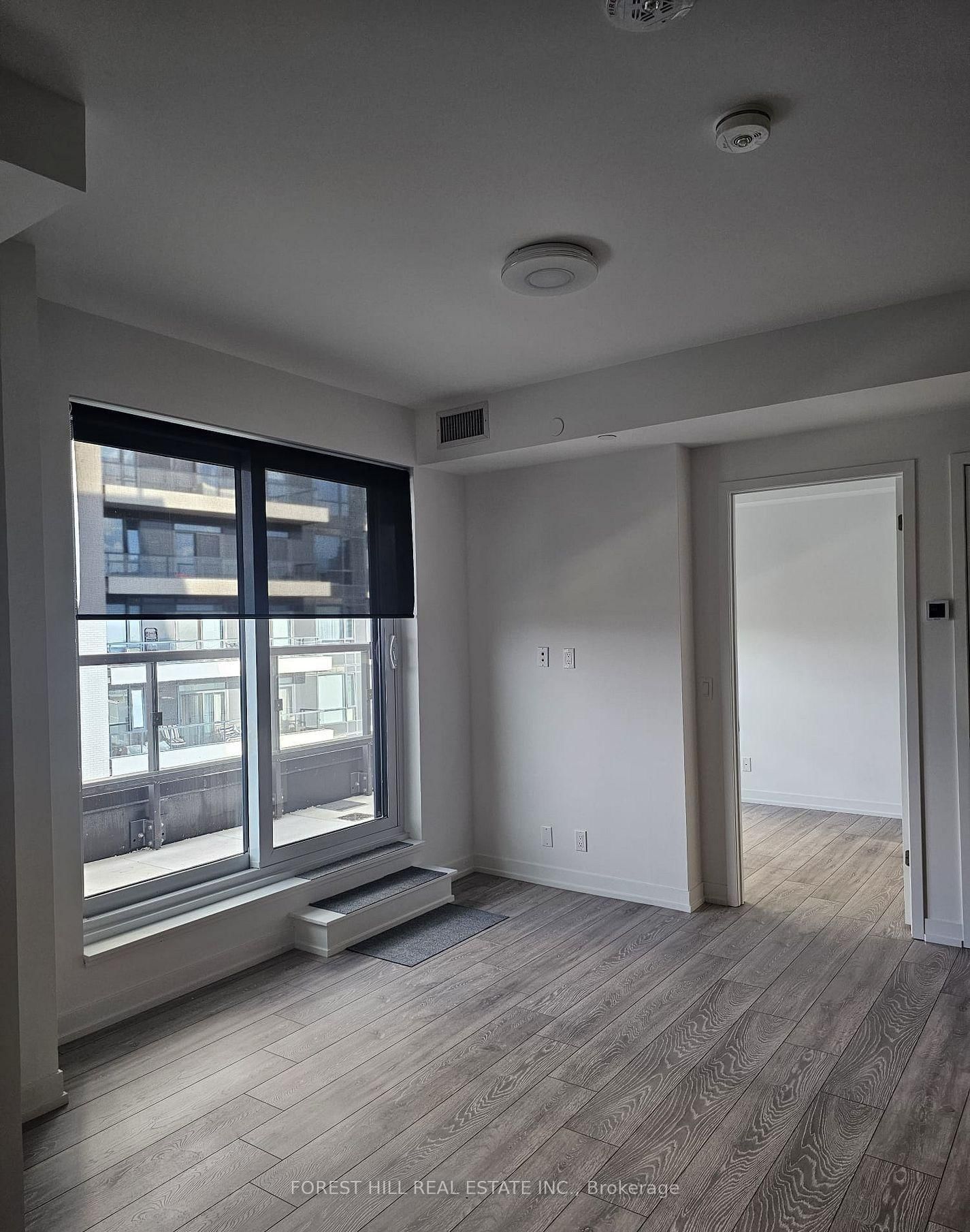 C904-8 Beverley Glen Blvd, Vaughan, view 6