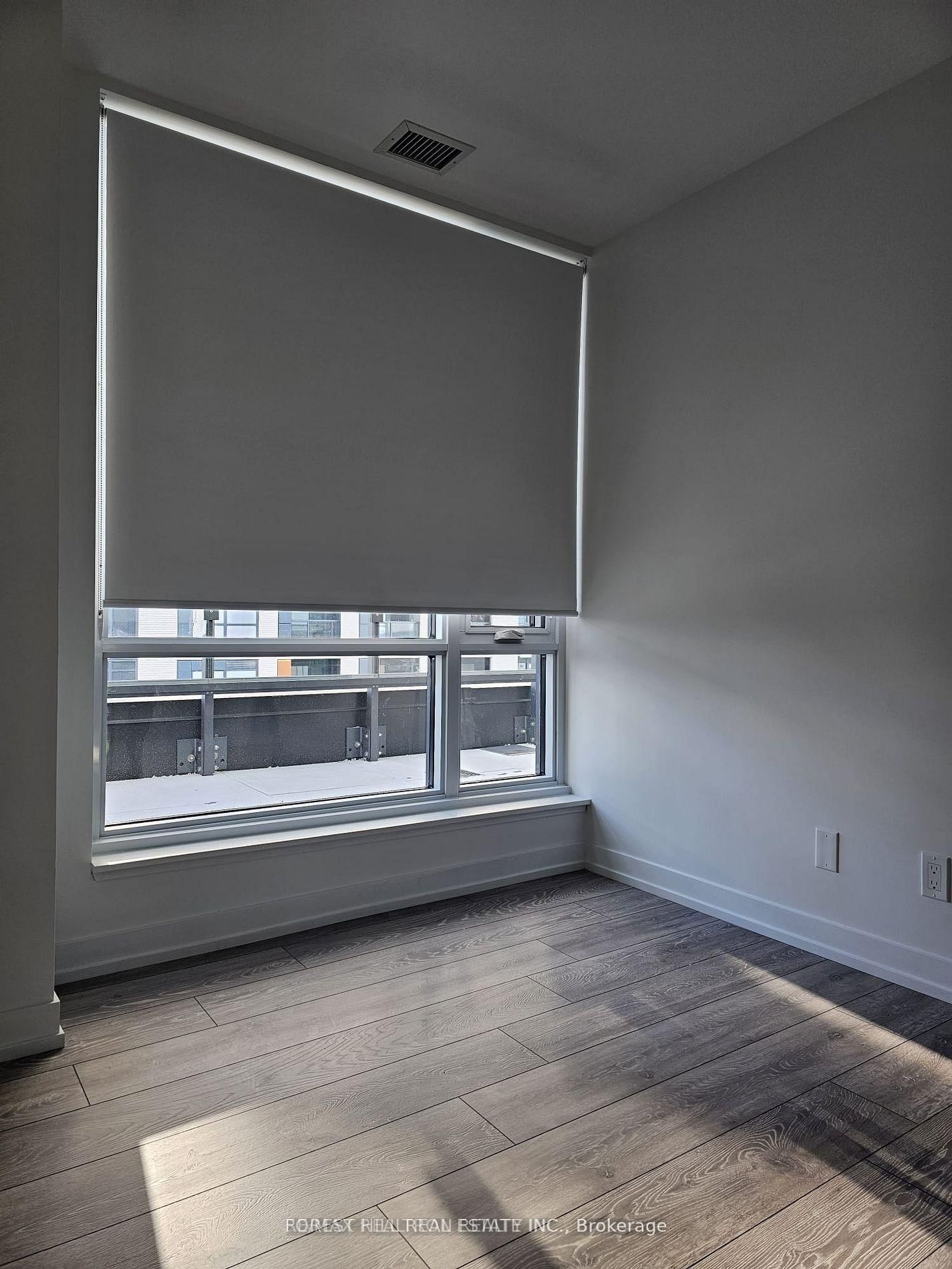 C904-8 Beverley Glen Blvd, Vaughan, view 8