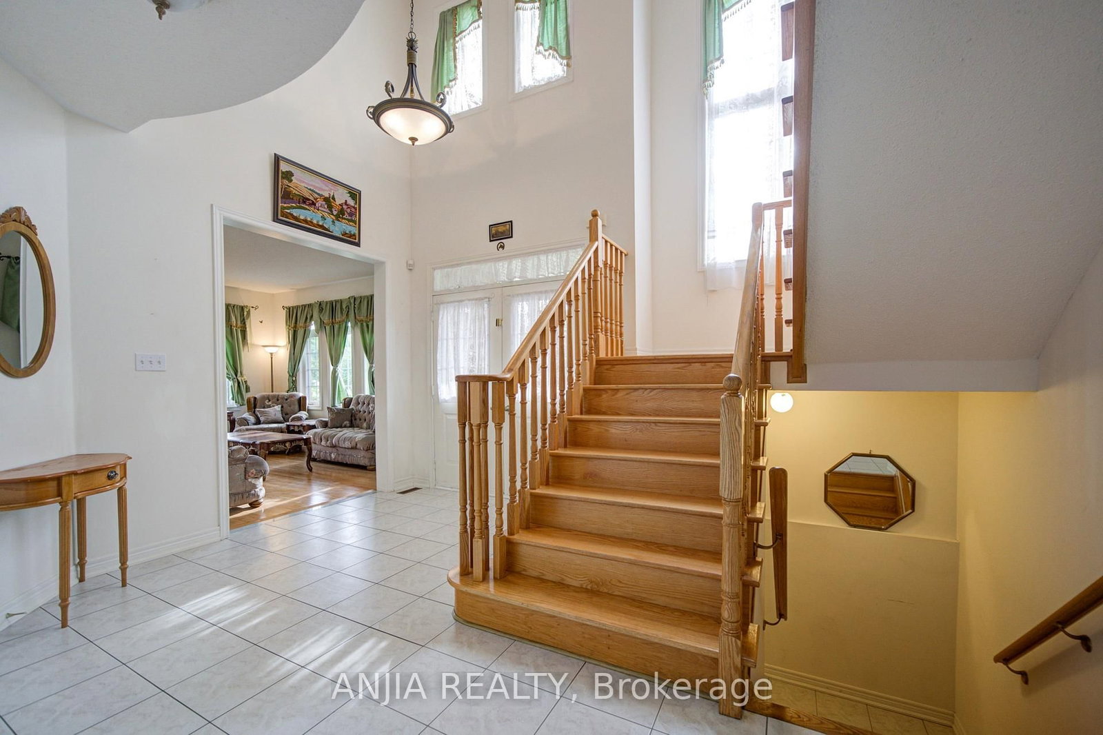 65 Staynor Crescent • Markham, ON photo 3
