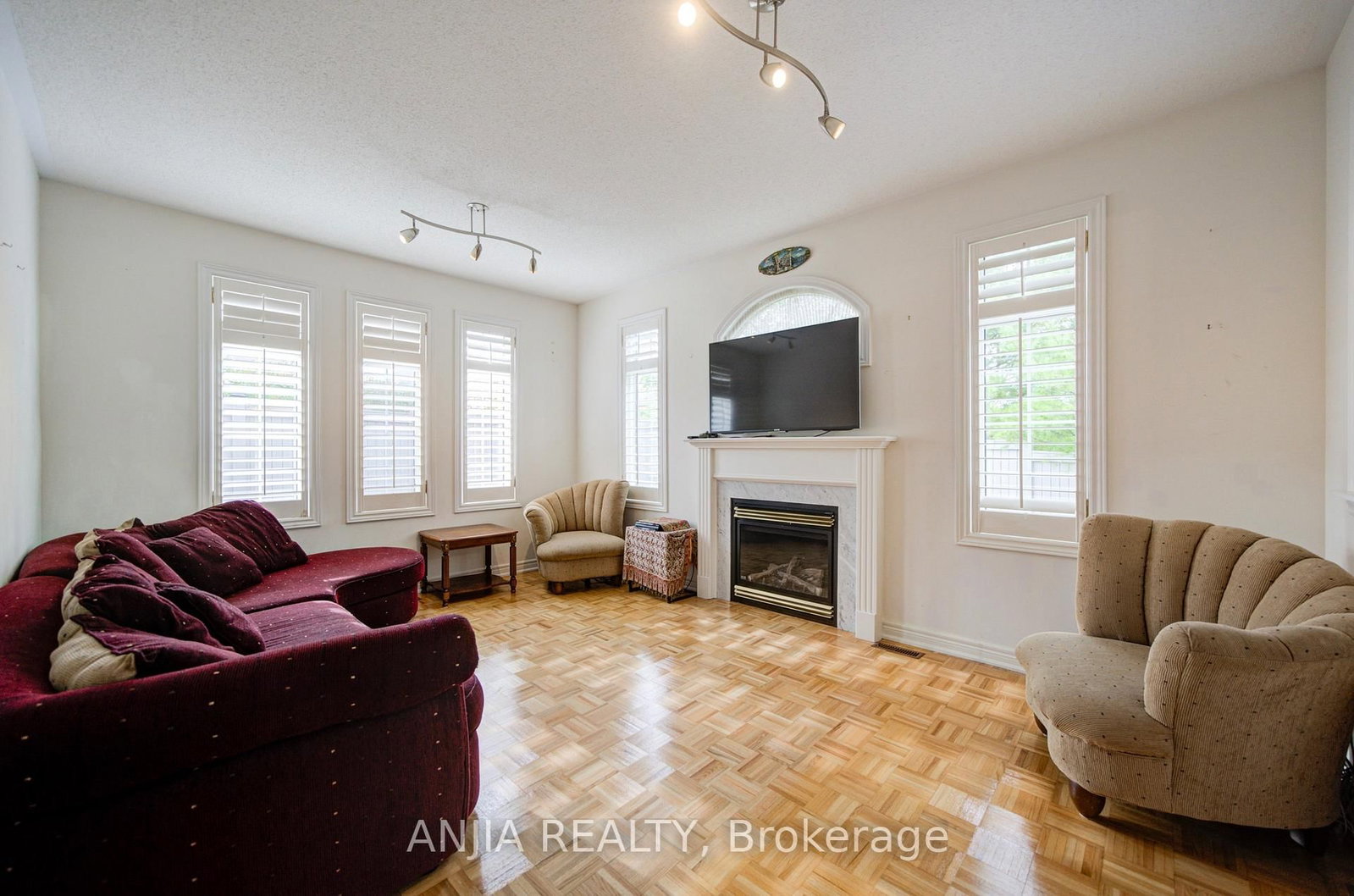 65 Staynor Crescent • Markham, ON photo 8
