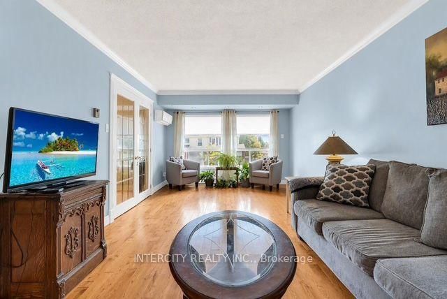 202 Collings Avenue • Bradford West Gwillimbury, ON photo 10