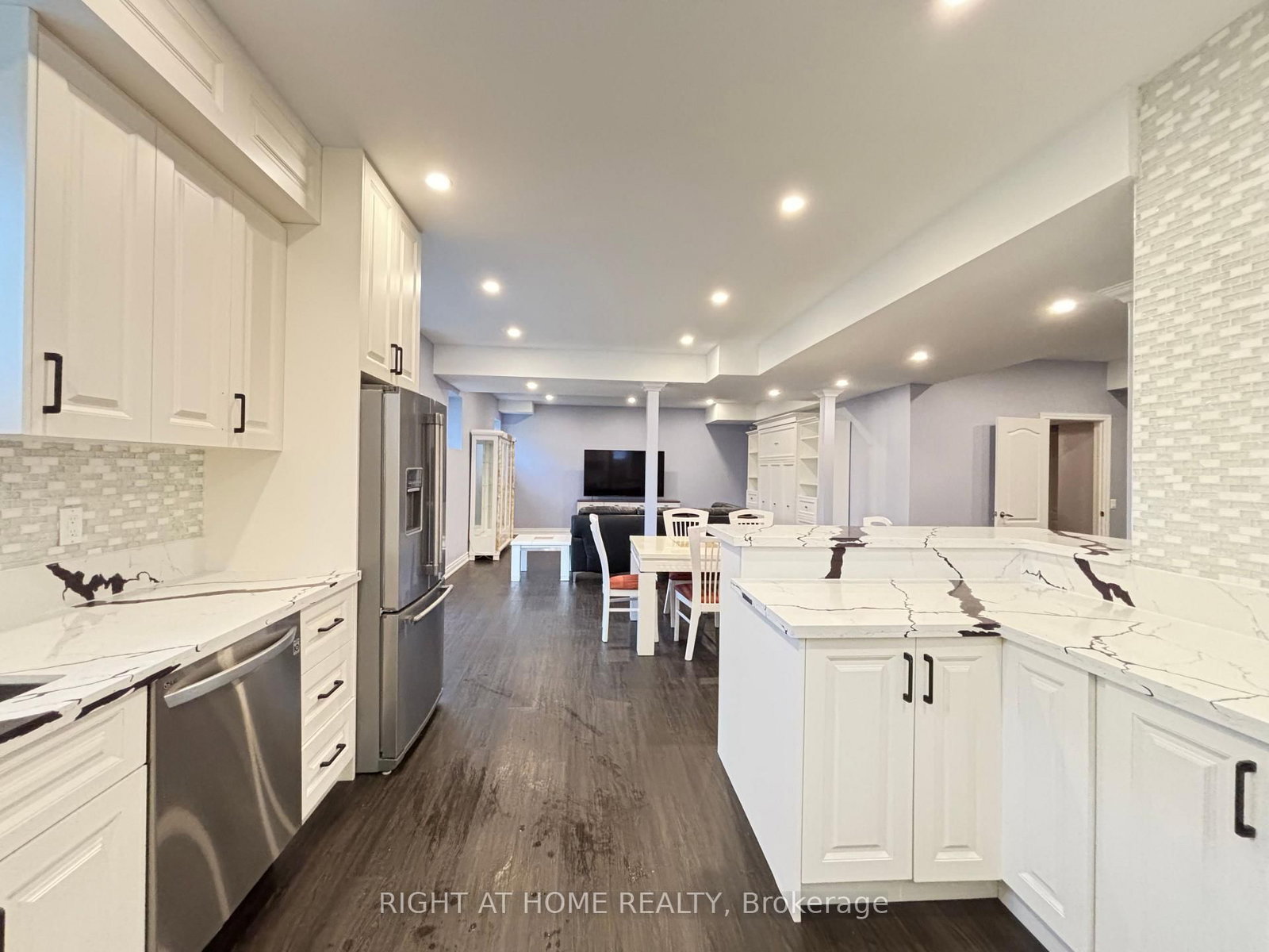 Basement-33 Heintzman Cres, Vaughan, view 12