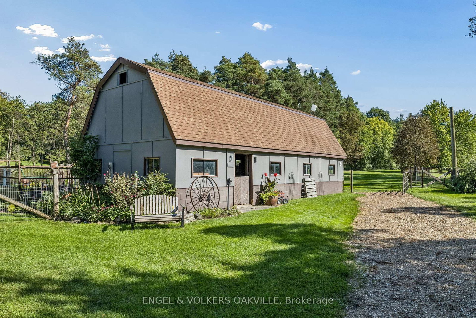 4143 Vivian Road • Whitchurch-Stouffville, ON photo 37